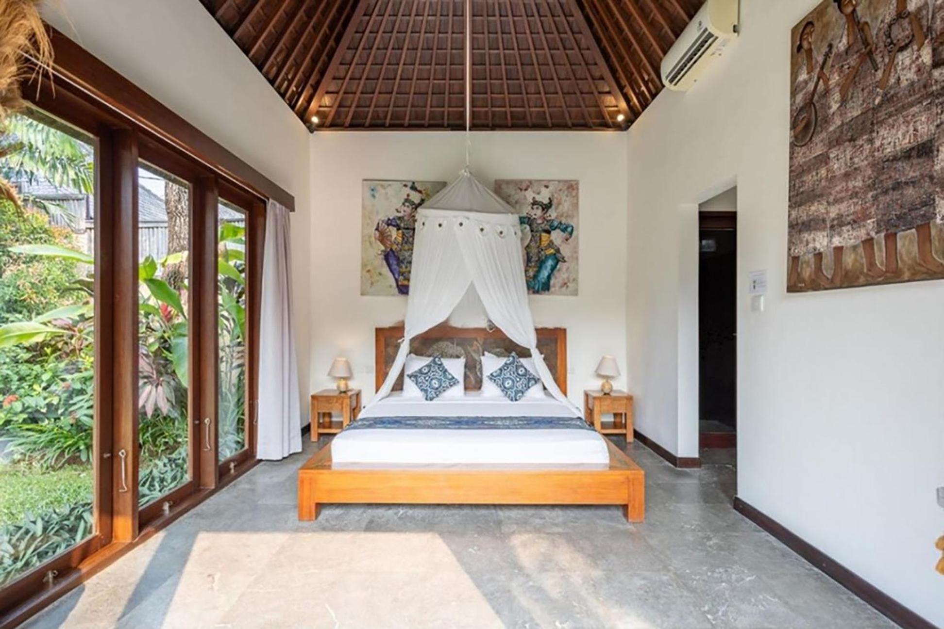 Villa Tiga Mangga By Optimum Bali Villas Семиньяк Экстерьер фото