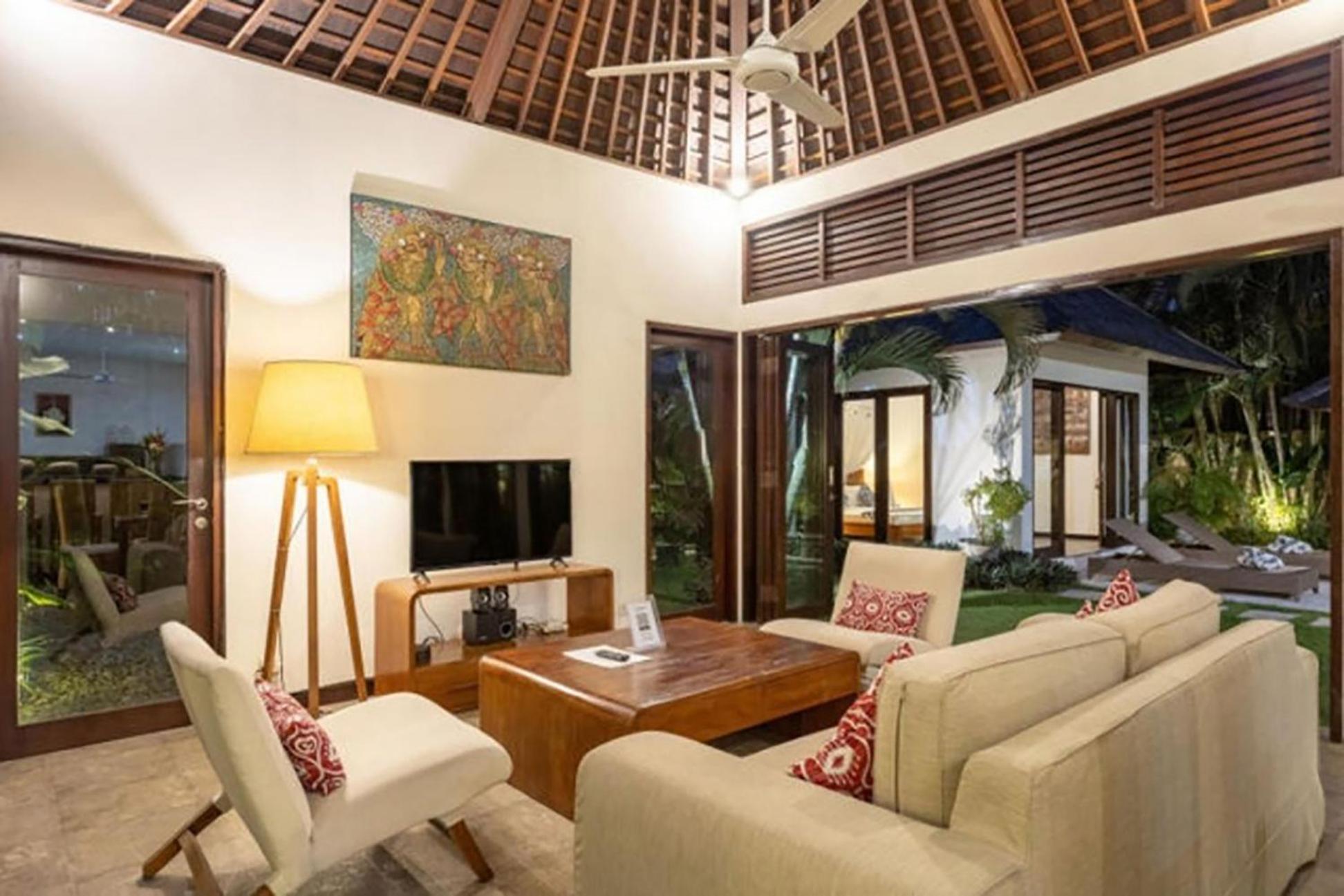 Villa Tiga Mangga By Optimum Bali Villas Семиньяк Экстерьер фото